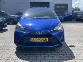 Toyota Yaris (2018) thumbnail 3