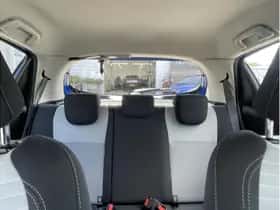 Toyota Yaris (2018) thumbnail 9