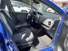 Toyota Yaris (2018) thumbnail 10