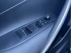 Toyota Corolla (2019) thumbnail 34
