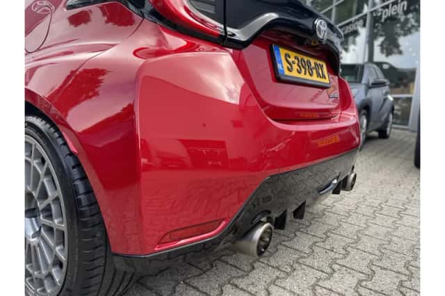 Toyota Yaris (2022) thumbnail 6