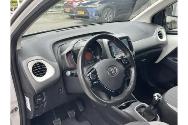 Toyota Aygo (2019) thumbnail 6