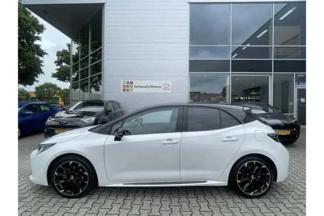 Toyota Corolla (2022) thumbnail 4