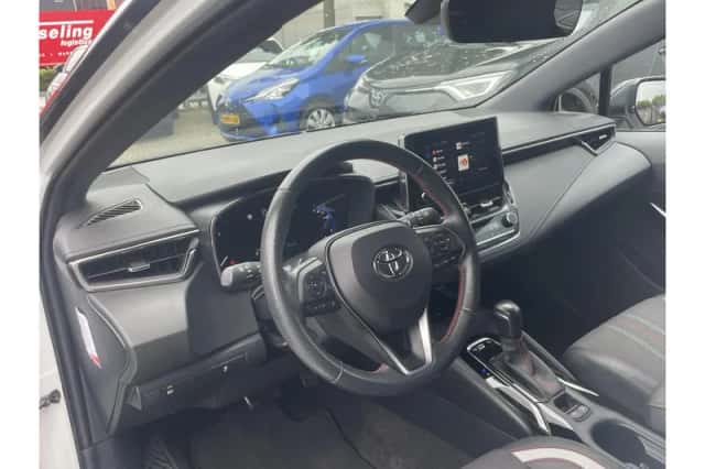 Toyota Corolla (2022) thumbnail 6