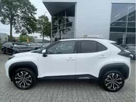 Toyota Yaris Cross (2024) thumbnail 2