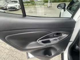 Toyota Yaris Cross (2024) thumbnail 33