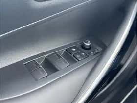 Toyota Corolla (2025) thumbnail 30