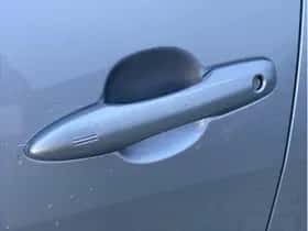 Toyota Yaris (2025) thumbnail 8