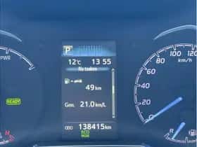Toyota Yaris (2017) thumbnail 12
