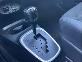 Toyota Yaris (2017) thumbnail 13