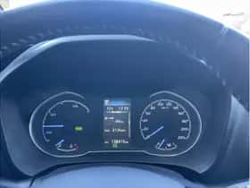 Toyota Yaris (2017) thumbnail 14