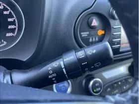 Toyota Yaris (2017) thumbnail 19
