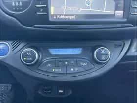 Toyota Yaris (2017) thumbnail 21