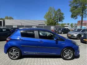 Toyota Yaris (2017) thumbnail 4