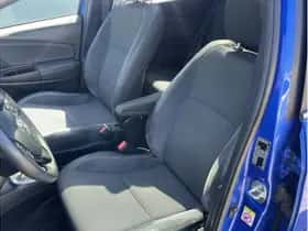 Toyota Yaris (2017) thumbnail 7