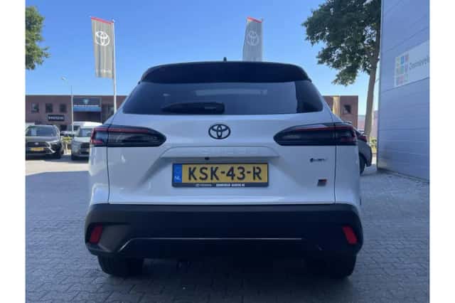Toyota Corolla Cross (2026) thumbnail 2