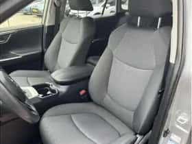 Toyota RAV4 (2019) thumbnail 5