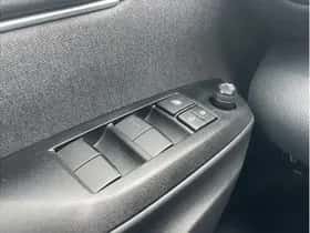 Toyota Yaris Cross (2022) thumbnail 25