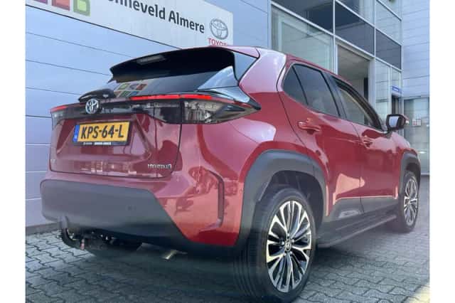Toyota Yaris Cross (2023) thumbnail 2