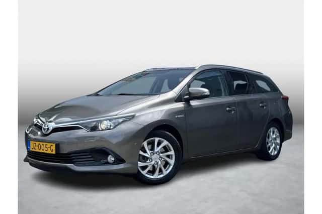 Toyota Auris (2016) thumbnail 1