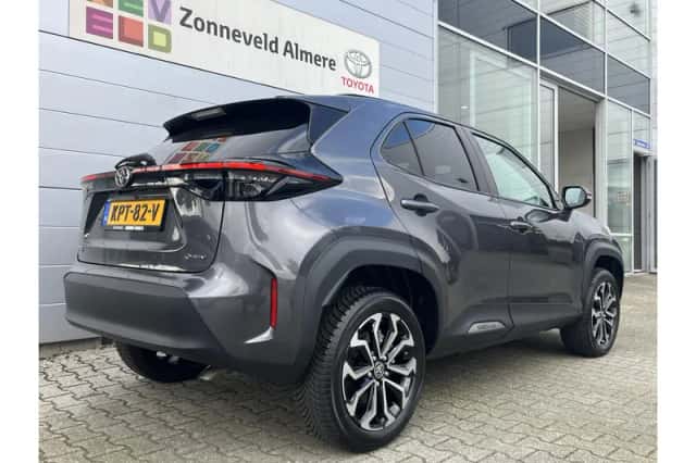Toyota Yaris Cross (2025) thumbnail 2