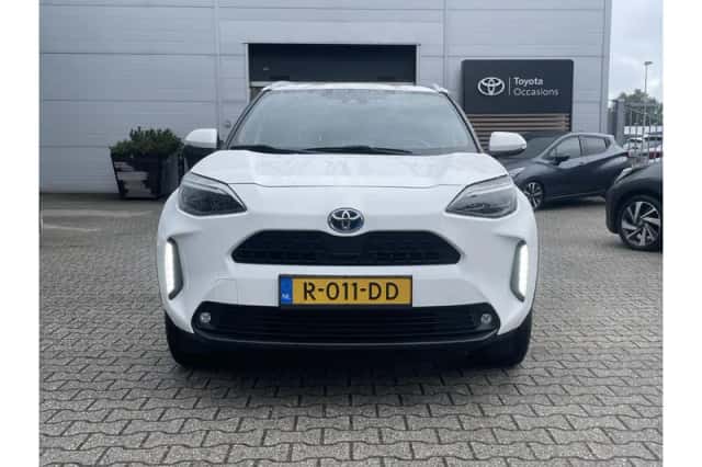Toyota Yaris Cross (2022) thumbnail 3