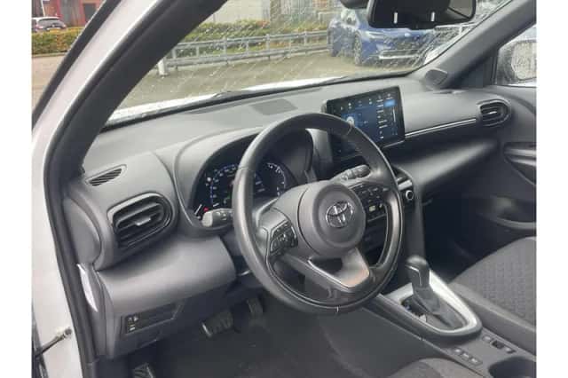 Toyota Yaris Cross (2022) thumbnail 6
