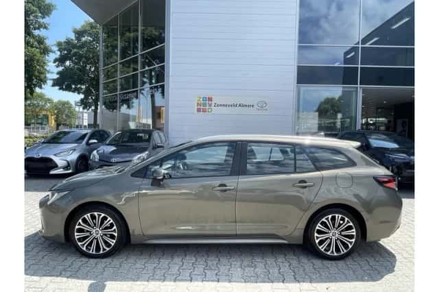 Toyota Corolla (2019) thumbnail 2