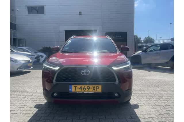 Toyota Corolla (2023) thumbnail 3