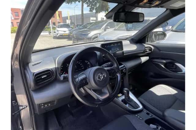Toyota Yaris Cross (2022) thumbnail 6