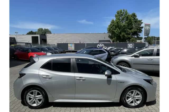 Toyota Corolla (2020) thumbnail 4