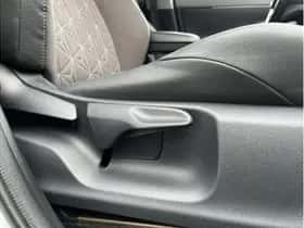 Toyota Yaris Cross (2022) thumbnail 11