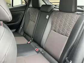 Toyota Yaris Cross (2022) thumbnail 8