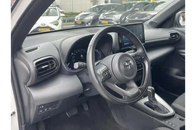 Toyota Yaris Cross (2022) thumbnail 6