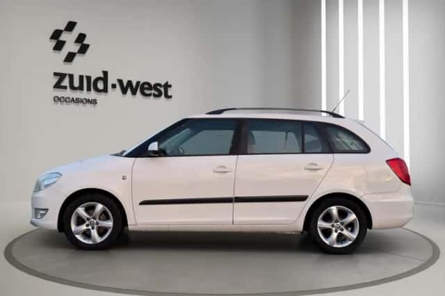 Škoda Fabia (2011) thumbnail 4
