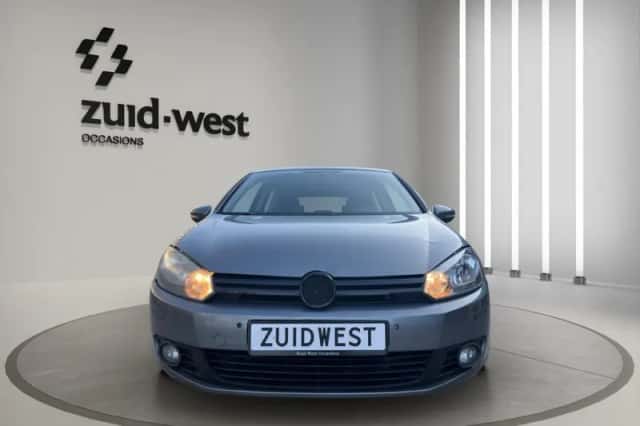 Volkswagen Golf (2012) thumbnail 2