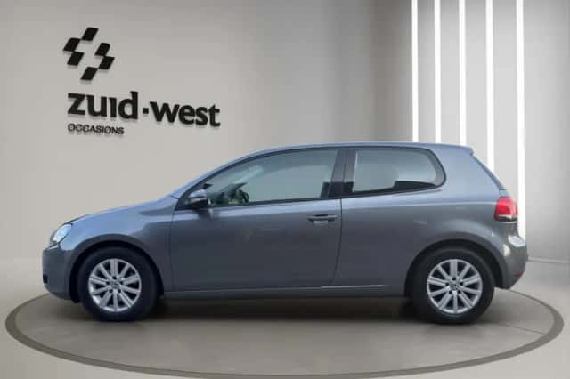 Volkswagen Golf (2012) thumbnail 5
