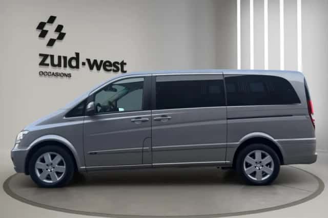 Mercedes-Benz Viano (2013) thumbnail 4