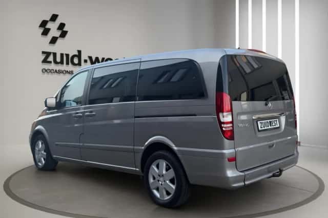 Mercedes-Benz Viano (2013) thumbnail 6