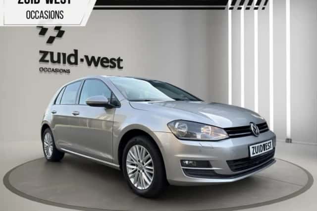 Volkswagen Golf (2015) thumbnail 1