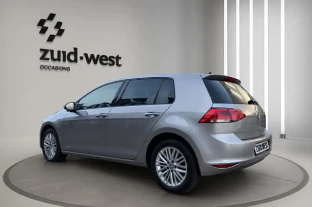 Volkswagen Golf (2015) thumbnail 6
