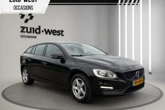 Volvo V60 (2016) thumbnail 1