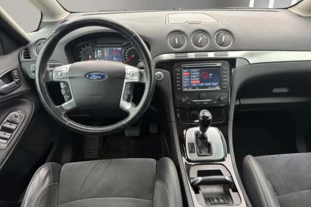 Ford S-Max (2013) thumbnail 5