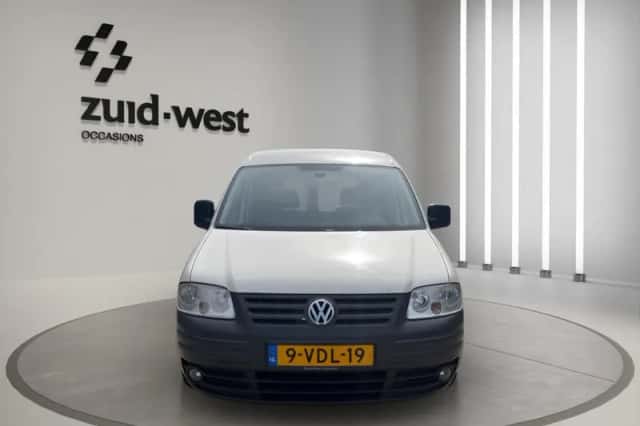 Volkswagen Caddy (2009) thumbnail 2