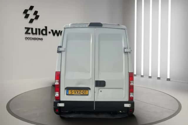 Iveco Daily (2012) thumbnail 5