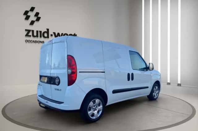 Fiat Doblo (2014) thumbnail 3