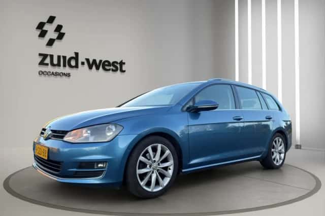 Volkswagen Golf (2014) thumbnail 3