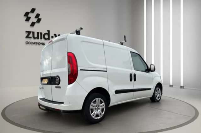 Fiat Doblo (2017) thumbnail 4