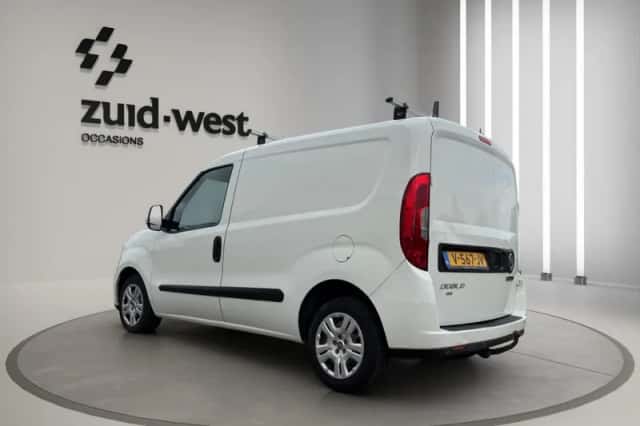 Fiat Doblo (2017) thumbnail 5