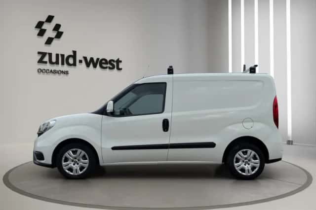 Fiat Doblo (2017) thumbnail 6